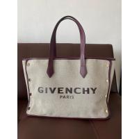 ราคา Used Givenchy large tote 2019 (20277238179)
