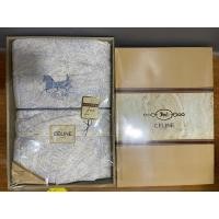 ราคา Celine ผ้านวมแบรนด์แท้ใหม่ๆในกล่อง (25185652943)