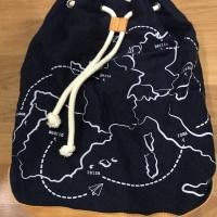 ราคา ZARA Sack bag kids ลาย แผนที่ น่ารักและเก๋มาก หายากน้าซื้อจาก shop Italy มือสองของแท้ % (1279578010)