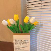 ราคา ดอกไม้ปลอมดอกไม้ประดิษฐ์คุณภาพสูงทิวลิปช่อหญิงอุปกรณ์ประกอบฉากสุทธิดอกทิวลิปสีแดงภาพอุปกรณ์ประกอบฉากขนาดเล็กที่จะส่งแฟน (15501382623)