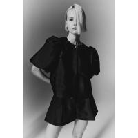 ราคา H&M(เอชแอนด์เอ็ม) เสื้อเบลาส์แขนบอลลูน ผู้หญิง 1243075_3 (26624958881)