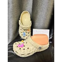 ราคา รองเท้า Crocs Geometric ไซส์ 37 (49601403244)