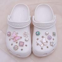 ราคา Jibbitz Hole รองเท้าหัวเข็มขัดรองเท้าดอกไม้อุปกรณ์เสริมโลหะเกรดสูง Dreamland Double Butterfly Pearl diy อุปกรณ์เสริมที่ถอดออกได้ตกแต่ง (52803581566)