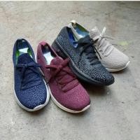 ราคา SKECHERS สเกชเชอร์ ผู้หญิงสายกิ๊ฟ+กล่องครบ (26932814954)