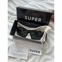 ราคา แว่นกันแดด Super สีดำ ของแท้ 100% มือสอง (26859019792)