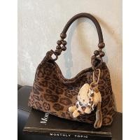 ราคา lyn ยี่ห้อดัง เสื้อผ้าลายเสือดาวพิมพ์ใต้วงแขน สไตล์ retro western สำหรับฤดูใบไม้ร่วงและฤดูหนาว กระเป๋าสะพาย (56501955414)