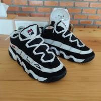 ราคา รองเท้า FILA สีดำขาว แท้มือสอง size 40/25cm (19004907240)