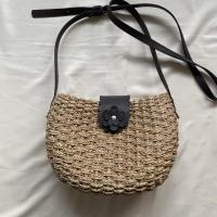 ราคา กระเป๋าสาน ทรงครึ่งวงกลม มีซิป (11748019082)