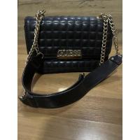 ราคา กระเป๋าสะพายข้างแบรนด์ guess แท้ 100% (22500158986)