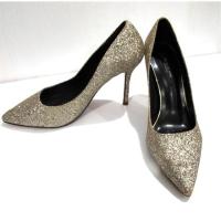 ราคา รองเท้าออกงาน ส้นเข็ม กลิตเตอร์ สีทอง มือสอง ไซส์ 37 (1566087496)