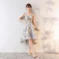 ราคา เดรสงานป้าย ออกงาน สีเทา ใส่ 1 ครั้ง ขนาด m ค่ะ (6112749865)