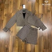 ราคา Pachara:: เซ็ต4ชิ้นเสื้อสูทแขนยาวลายตารางทรงเข้ารูป มาพร้อมเสื้อครอปสายเดี่ยว แมทช์กับกางเกงขาสั้นเอวสูง (12435029765)