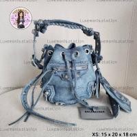 ราคา : New!! Balenciaga Bucket Le Cagole Bag‼️ก่อนกดสั่งรบกวนทักมาเช็คสต๊อคก่อนนะคะ‼️ (42500149067)