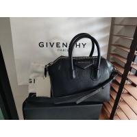 ราคา Givenchy Antigona mini Y18 Black Grain leather (24784721948)