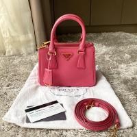ราคา Very new ‼️ Prada saffiano mini ปี2018 สี peonia สภาพสวยมาก ขอบมุมงาม ภายในสะอาด หนังทรงสวย อะไหล่ทอง (3279349352)