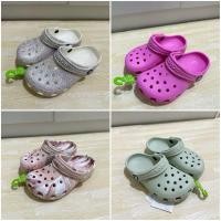 ราคา รองเท้า crocs ของแท้ 100% จากช็อปไทย (27970255224)