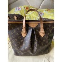 ราคา Louis Vuitton DC SR2152 Mini ของแท้ 100% มือสอง สภาพสวย (3897567654)