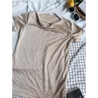 ราคา เสื้อยืด แขนสั้น คอถ่วง สีทองสวย ผ้าเนียนลื่น 34/24" มือสอง (21265240528)