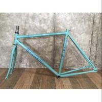 ราคา Frameset​ ยี่ห้อ bianchi รุ่น pista size 53 เฟรมเหล็ก (2564127019)