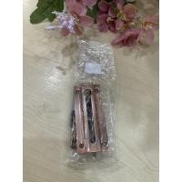 ราคา กลอนโซ่ แบบเหลี่ยม และรูปไข่ รมดำ ขนาด 3.5” สำหรับติดตั้งกับประตู (22305336747)