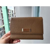 ราคา กระเป๋าสตางค์ ยี่ห้อ Louis Fontaine แท้ !! [มือ2ใช้เอง] สีน้ำตาล สวยมาก สภาพตามรูป ดูก่อนสั่งซื้อ (13650488344)