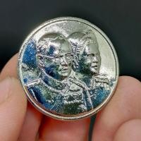 ราคา เหรียญ 60 ปี ราชาภิเษกสมรส เป็นเหรียญที่ระลึก เนื้อกะไหล่เงิน สวยงามเหมาะแก่การสะสมและบูชา เป็นสิริมงคลแก่ผู้ที่มีครอบคร (14863115320)