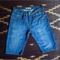 ราคา กางเกง​ยีนส์​ขาสั้น​ ลีวายส์​ 504 #Used (26722123909)