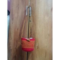 ราคา กระเป๋าสะพายข้างเคนย่าใบเล็ก7นิ้ว (23687132578)