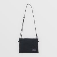 ราคา Kolon Sport Outdoor Water Repellent Sacoche Bag สีดํา (54204457292)