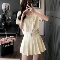 ราคา เซ็ตฮู้ดกับกระโปรงเทนนิส สีครีมน่ารักมาก ผ้าทอเนื้อหนานิ่ม ซับในกางเกง (19894714447)