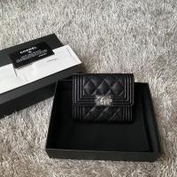 ราคา New chanel wallet tri fold holo29 สีดำ อะไหล่เงิน ของใหม่ รุ่นนี้ใส่แบงค์ บัตร เหรียญ ได้หมด ดีงามมากๆค่า อุปกรณ์ (7158670539)