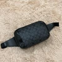 ราคา Coach คาดอกผู้ชาย มือ 2 (2298561497)