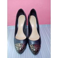 ราคา รองเท้าส้นสูง charles & keith มือสอง (19880227778)