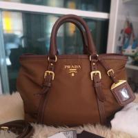 ราคา Like​ new​ prada​ nylon​ tote (4011635685)