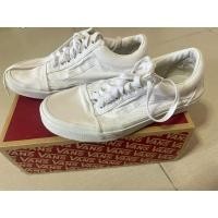 ราคา ส่งต่อ รองเท้า Vans Old Skool สีขาว (True White) ของแท้ (55604099001)