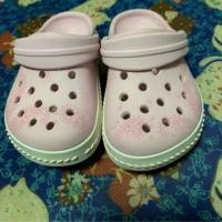 ราคา รองเท้าCROCSสีชมพู (1680852078)