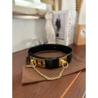ราคา used celine vintage leather belt with gold chain (27010600625)