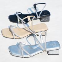 ราคา Saturn 390.- ส้นสูง1นิ้ว สีครีม สีเงิน สีดำ (28224900812)