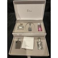 ราคา ขวดน้ำหอมเปล่า Dior ทั้งขวดน้ำหอมทั้งกล่อง แท้100% (22289454058)