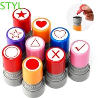 ราคา STYL เรขาคณิตคณิตศาสตร์แสตมป์, หมึกด้วยตนเอง DIY ครูใช้แสตมป์, กระเป๋าสามเหลี่ยม Multi Pattern Trapezium Mini Drawing Stamp นักเรียน (51603511120)