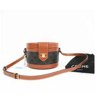 ราคา Celine เซลีน ประตูชัย vintage shoulder bag cowhide box bag กระเป๋าสะพายเดี่ยว ของแท้ 100%✨ (26611136007)