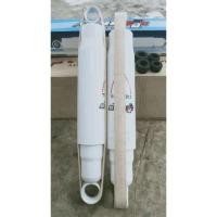 ราคา โช๊คอัพ TOKICO( รถตู้ คู่หลัง) กระบอกใหญ่ สีขาวใส่รถตู้ COMMUTER ตรงรุ่น(คู่หลัง) (9704706754)