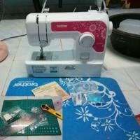 ราคา จักรเย็บผ้า brother รุ่น jv1400 [ของใหม่] (2082726402)
