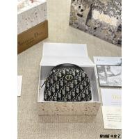 ราคา แฟชั่น ❤ [gss Selection+] Full Set Packaging darch Montessori Shell Bag As Toiletry Bag ขนาด 20.4cm cb0 (46004177997)