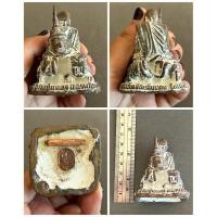 ราคา หลวงปู่กาหลงอุ้มเศียร เนื้อคราบเบ้าพระลักษณ์ หลวงปู่กาหลงวัดเขาแหลม จังหวัดสระแก้ว (43625134768)