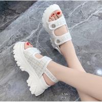 ราคา รองเท้าเพื่อสุขภาพ มัฟฟินพื้นpu ประดับดุมดอกไม้ ประดับเพชร (10023538824)