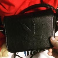 ราคา กระเป๋า cc double O แท้ สภาพใหม่มาก หนังยังวิ้งๆ อยู่เลย ใช้ไปเที่ยวแค่สองครั้ง ส่งฟรีemsค่ะ (607746038)