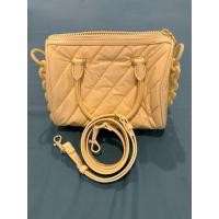 ราคา กระเป๋า charles & keith Crossbody งานหนังแก้ว ทรงหมอน mini (24314040728)