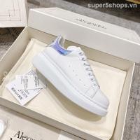 ราคา Mcqueen รองเท้ากีฬาสีขาวสําหรับผู้ชายและผู้หญิง alexander mc queen เต็มสีขาว unisex เพิ่มความสูง zaJQ ydxz (54450889922)