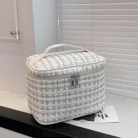 ราคา matali กระเป๋าเครื่องสำอาง เก็บของ ลายผ้าทวีต งานปักทั้งใบ อะไหล่ทอง (23834726810)